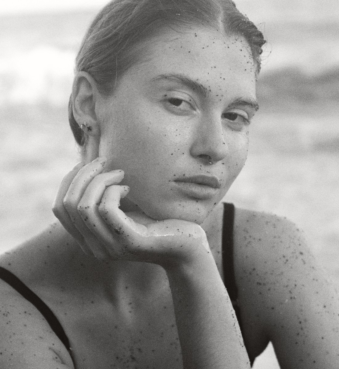 EN model headshot